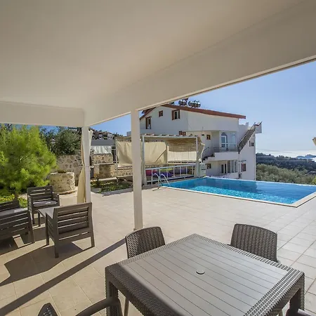 Kelebek 5* Kalkan