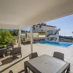 Kelebek 2* Kalkan